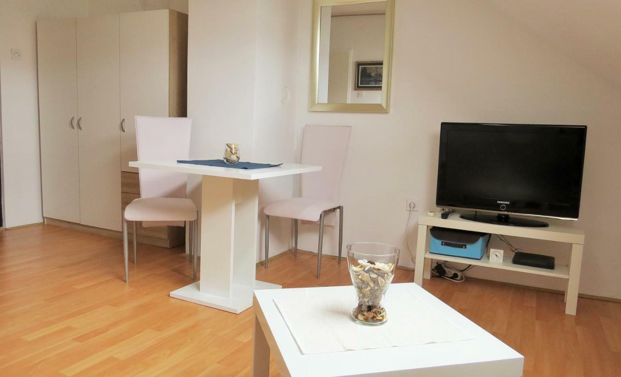 ווליקה גוריצה Mia Airport Studio Apartment - 0-24H Self Check In&Out - Parking On Site מראה חיצוני תמונה